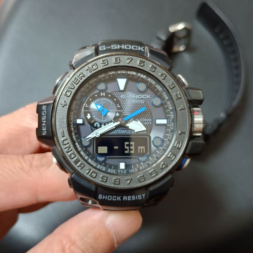 カシオ ガルフマスター CASIO G-SHOCK MASTER OF G-SEA GWN-1000C-1AJF 正面アルチメーターALTI標高高度計mCASIOG-SHOCK耐衝撃とPRO TREKテクノロジーのトリプルセンサー Triple Sensor.